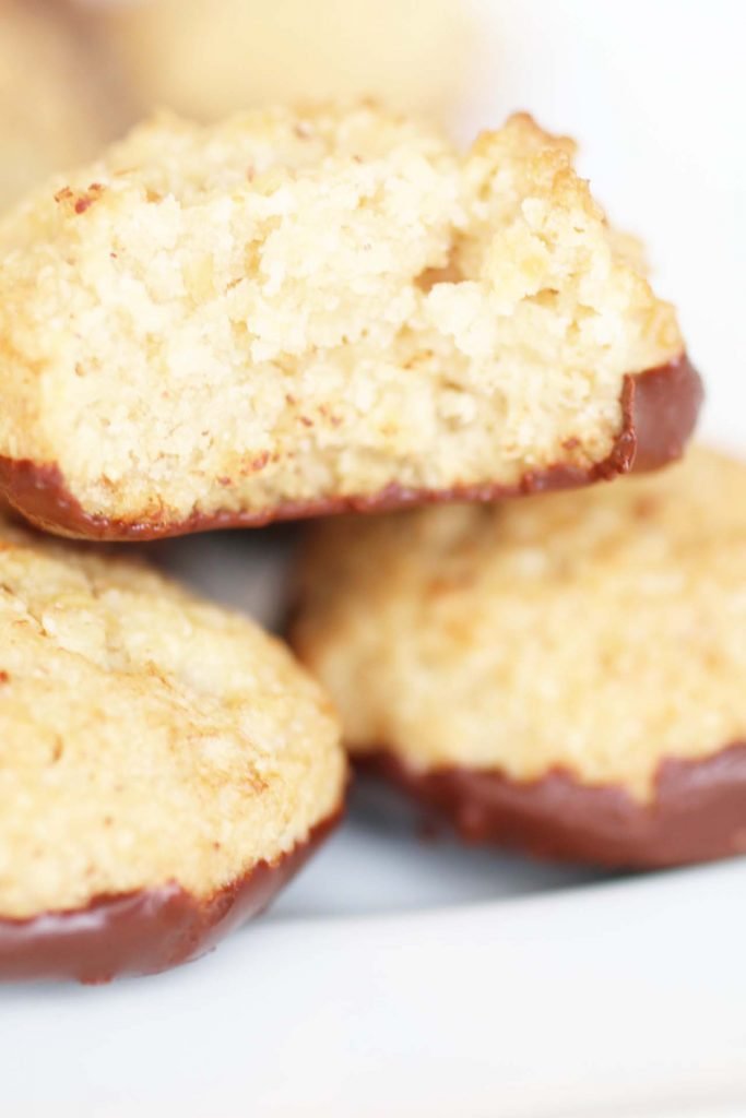 Amaretti Morbidi alle Nocciole e Cioccolato (18)