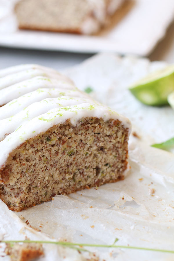 pane-dolce-alle-zucchine-senza-glutine-con-glassa-al-limone