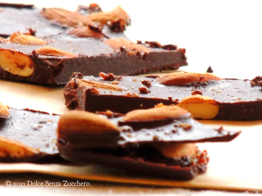Cioccolato con Sale e Mandorle senza zucchero