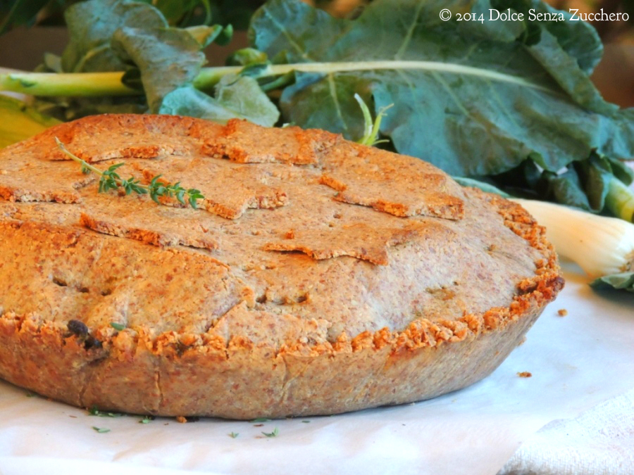 Meat Pie con Porri, Verdure Verdi con Timo (Ricetta Senza Glutine, Senza Farine di Cereali e Con Indice Glicemico Basso)